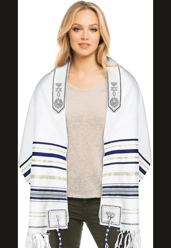 Messianic Tallit Prayer Shawl — A Sacred Garment of Faith and Devotion